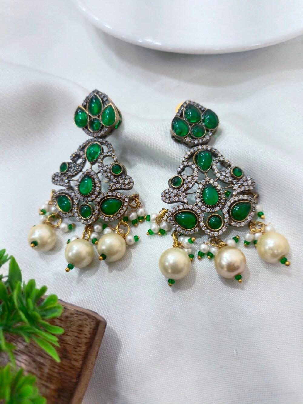 Kalakosh Royal Emerald Pearl Chandbali Earrings – A Symbol of Elegance & Heritage