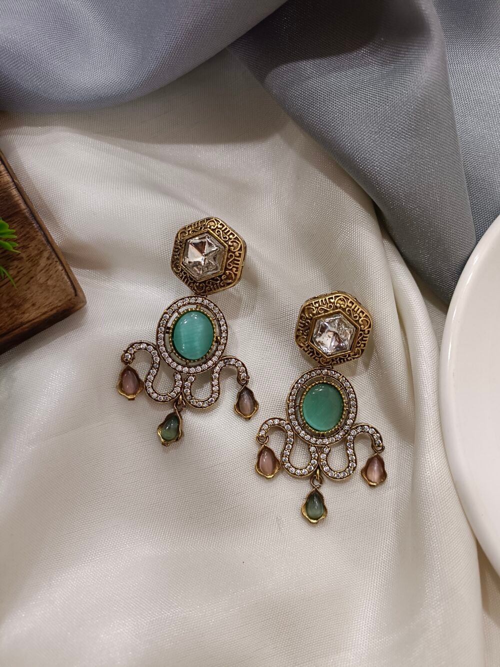 Kalakosh Royal Mughal Chandbali Earrings