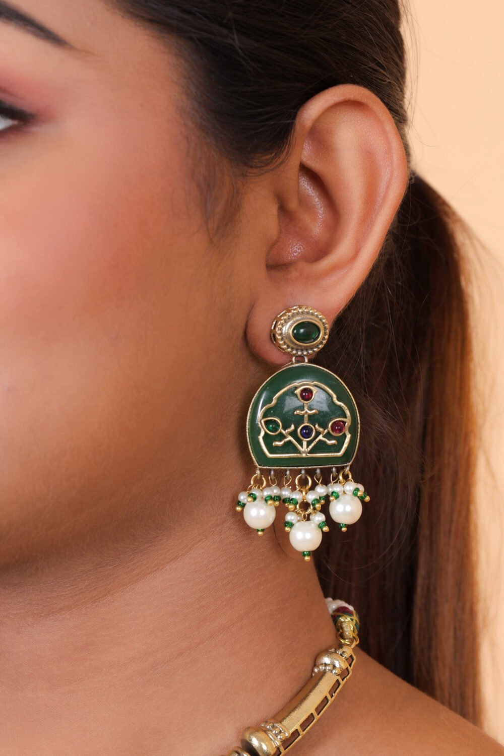 Kalakosh Mehendi-Plated Green Stone Pearl Drop Choker Set - Image 4